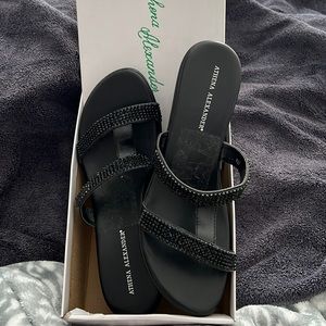 Women’s dress slip on heel/platform black shoes